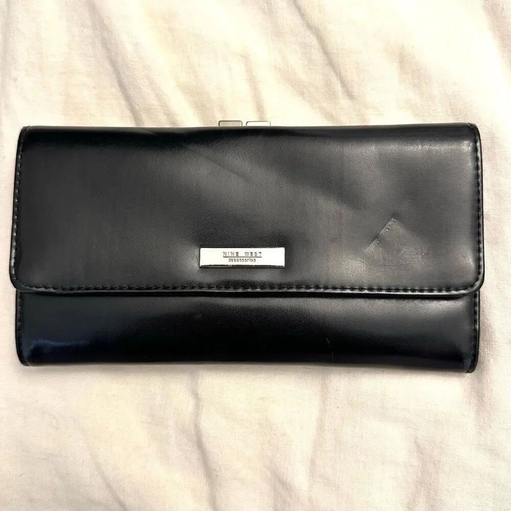 Vintage Nine West Leather Kiss Lock Black Long Folding Wallet